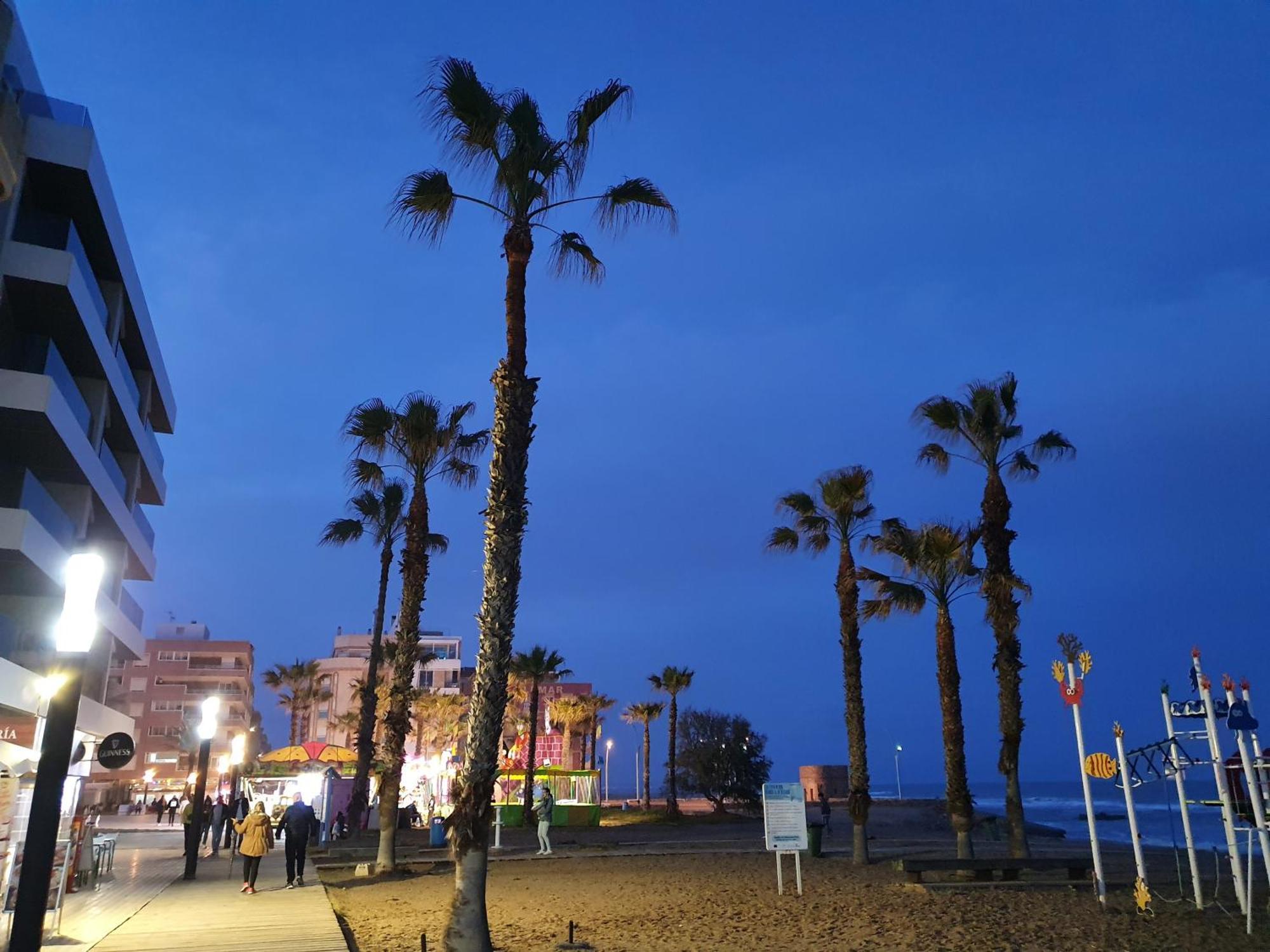Lovely Apartment Near The Beach In Sunny La Mata Torrevieja Extérieur photo